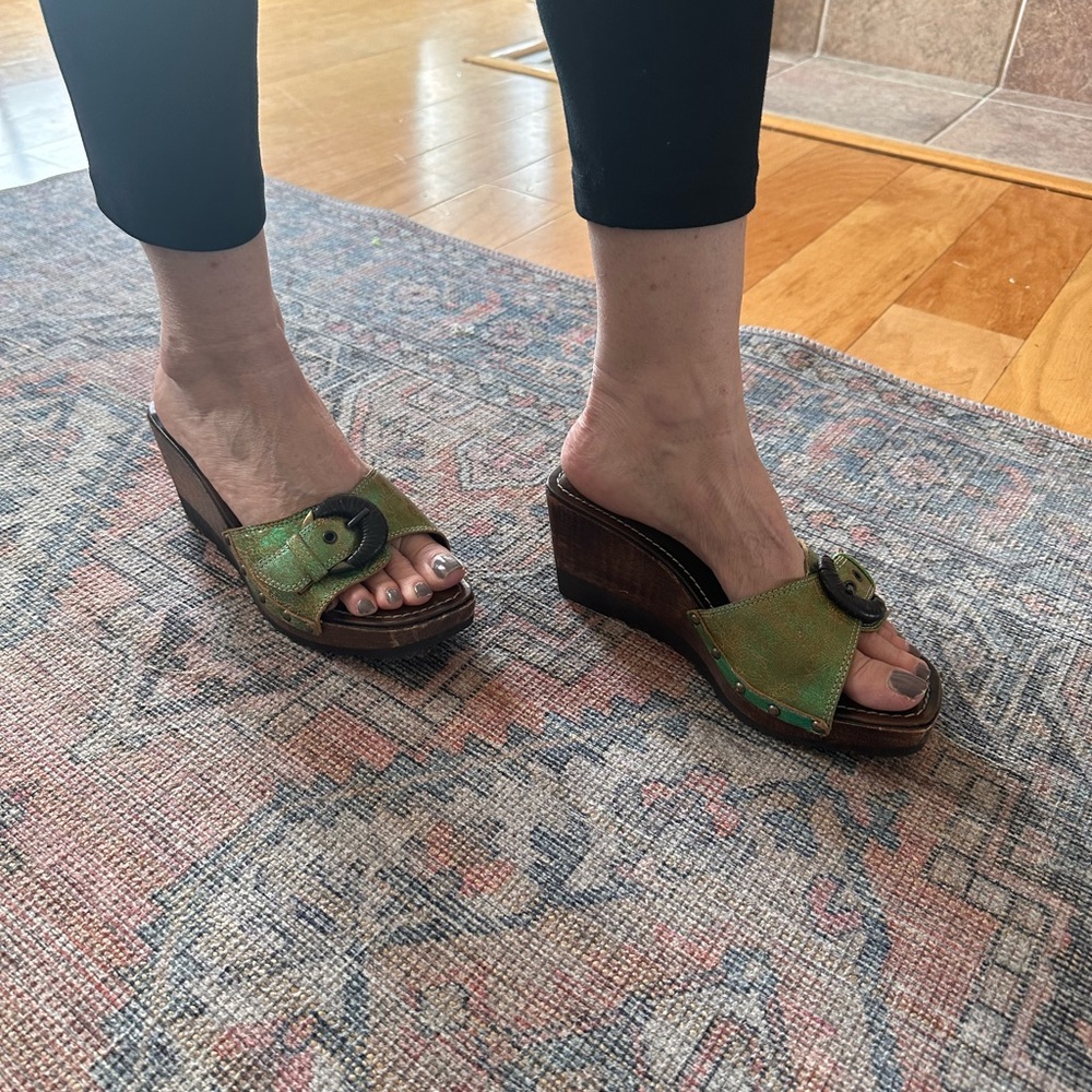 DONALD J PLINER Wedge Olive Green Slides Sandals 6 - Picture 3 of 8